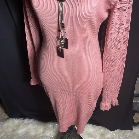 Almost Famous - Picture 3 of 7